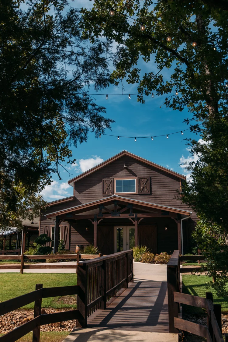 Houston-Texas-Wedding-Venue-Best-Lodging-Overnight-Barn-Event-Space-Reception